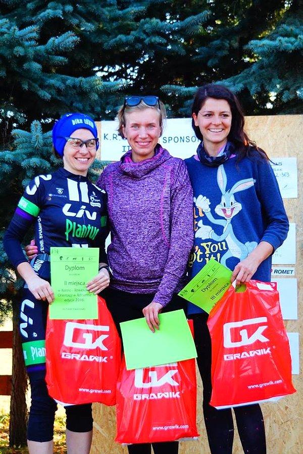 Podium - kategoria rowerowa kobiety - K.R.O.W.A. 2016