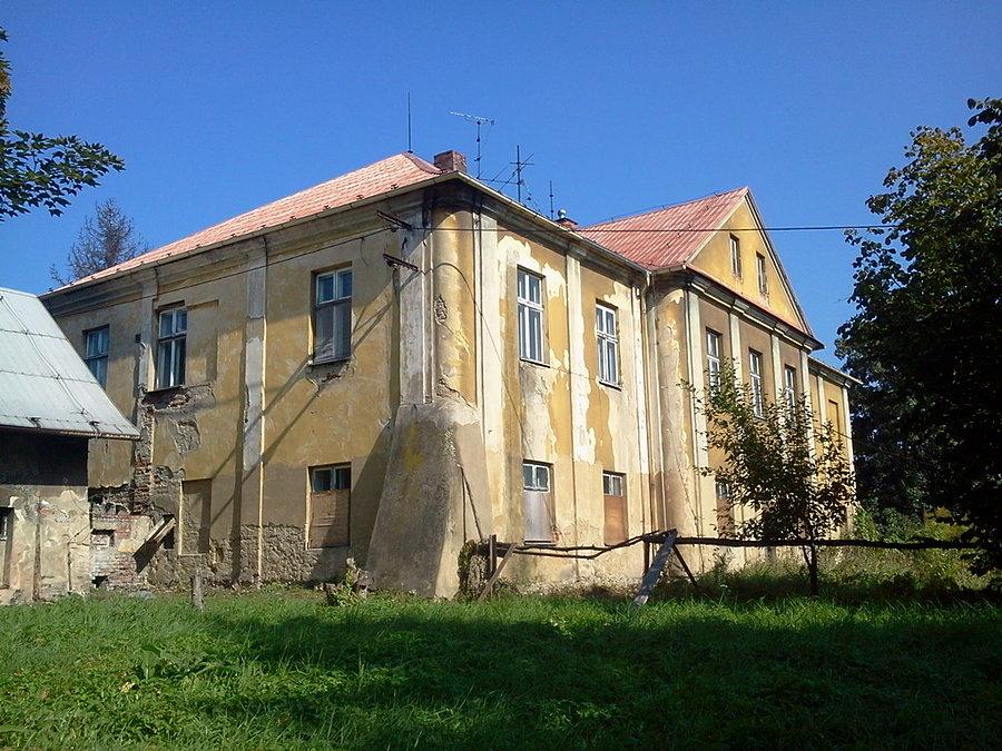 Dwór w Doubravie