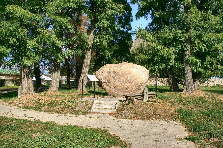 Głaz - pomnik w Krąpielu