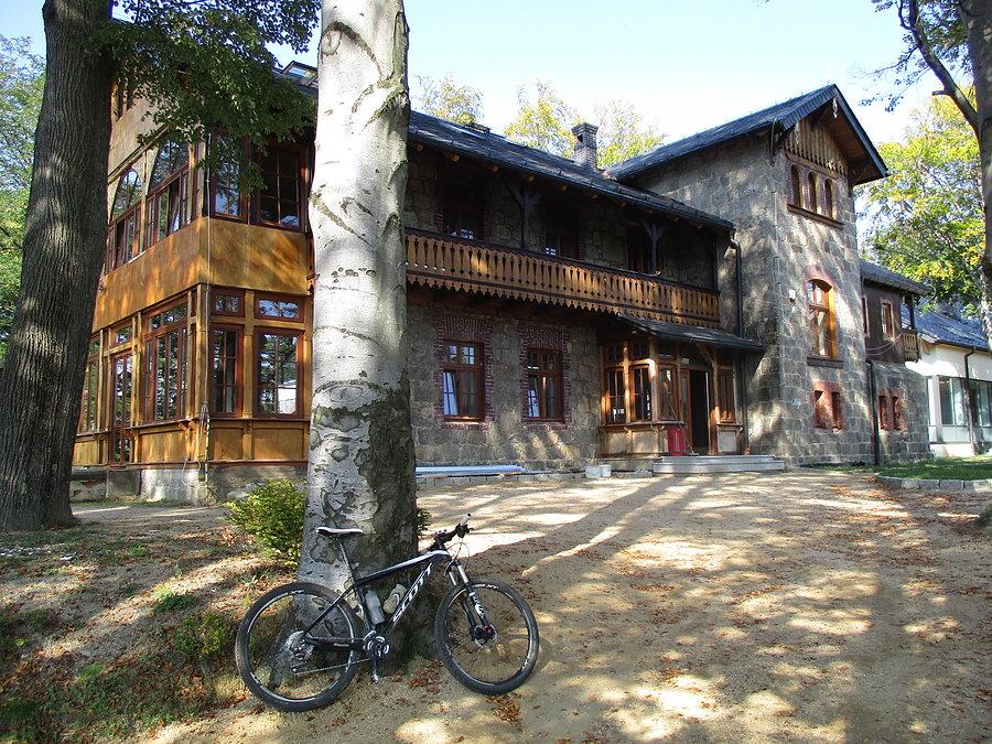 Rezydencja z 1897 na Księżej Górze (628 m)