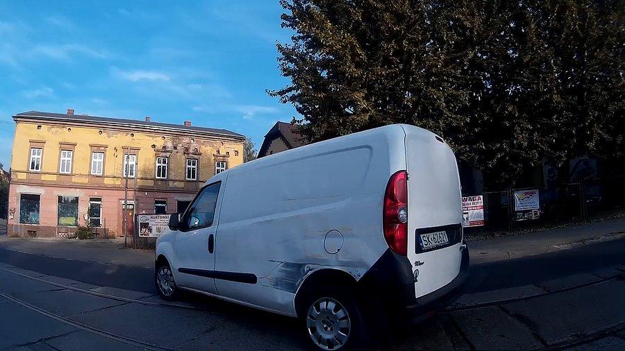 Nie ma to jak skręcać z prawego pasa w lewo