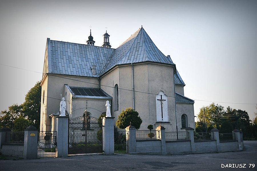 Chruszczobród - Kościół pw. Św. Stanisława Biskupa i Męczennika