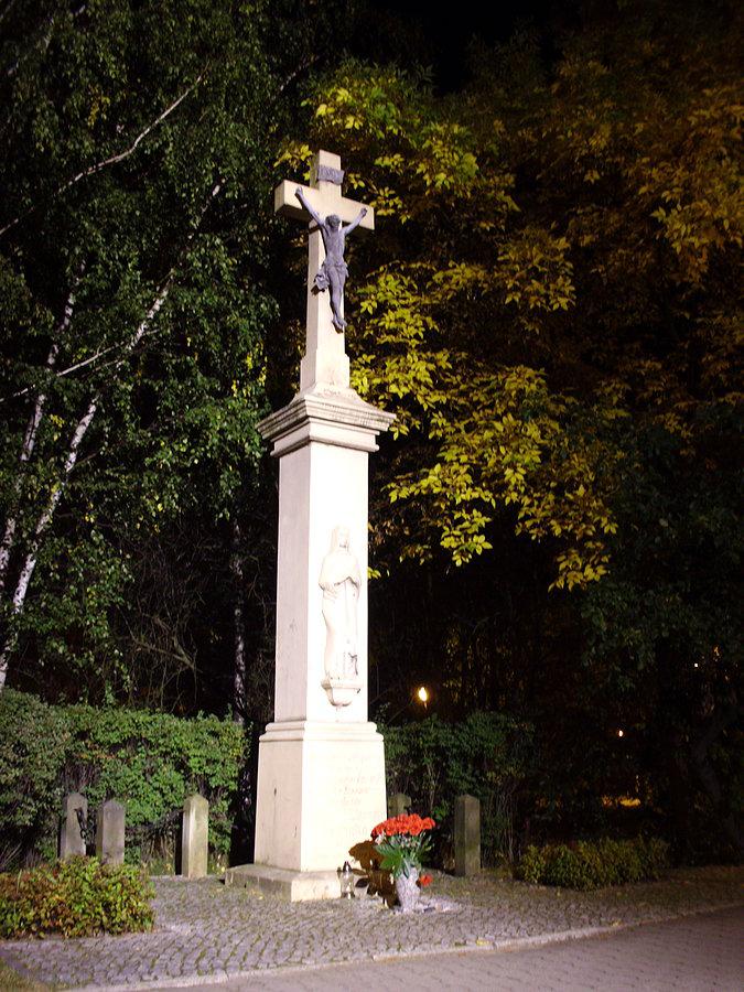 Boża Męka z 1891 roku u zbiegu ulic Stanisława Ossowskiego i Wincentego Witosa na Załęskiej Hałdzie