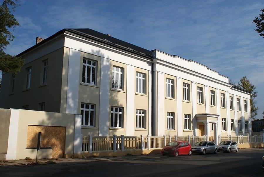 Odnowiony budynek po starym zakładzie Wistom
