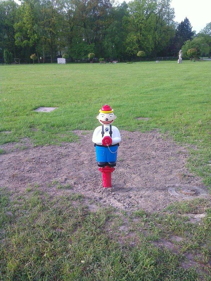 Wesoły hydrant :-)