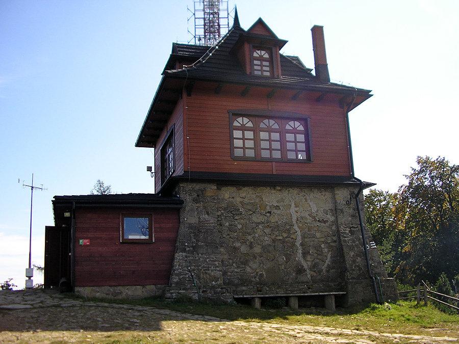 Schronisko na Luboniu. Jedyne w swoim rodzaju