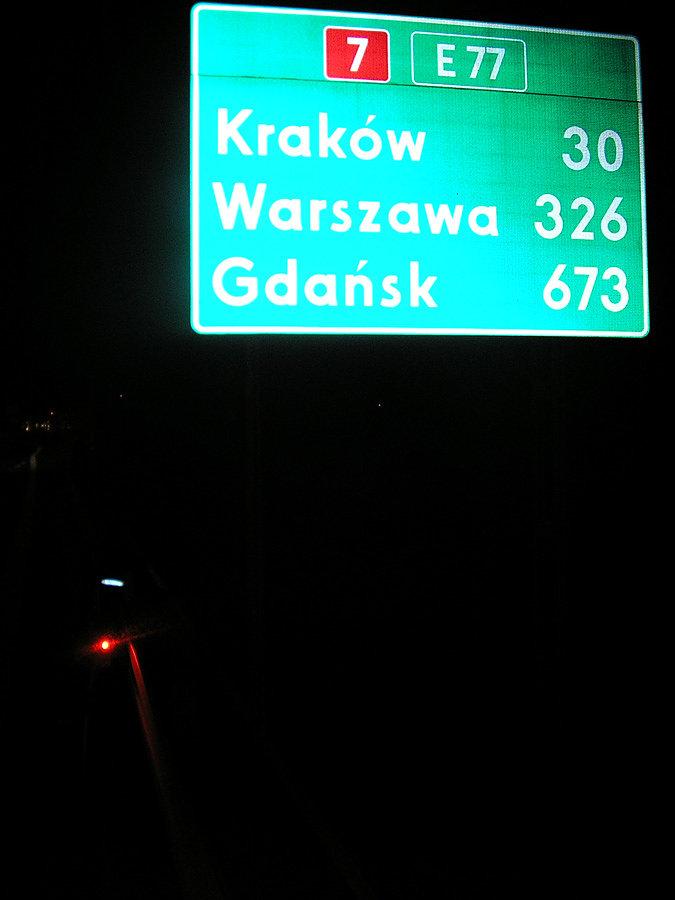 Krajowa 7ka nie jest taka zła, w 2014 zajechałem nią do Warszawy ;)