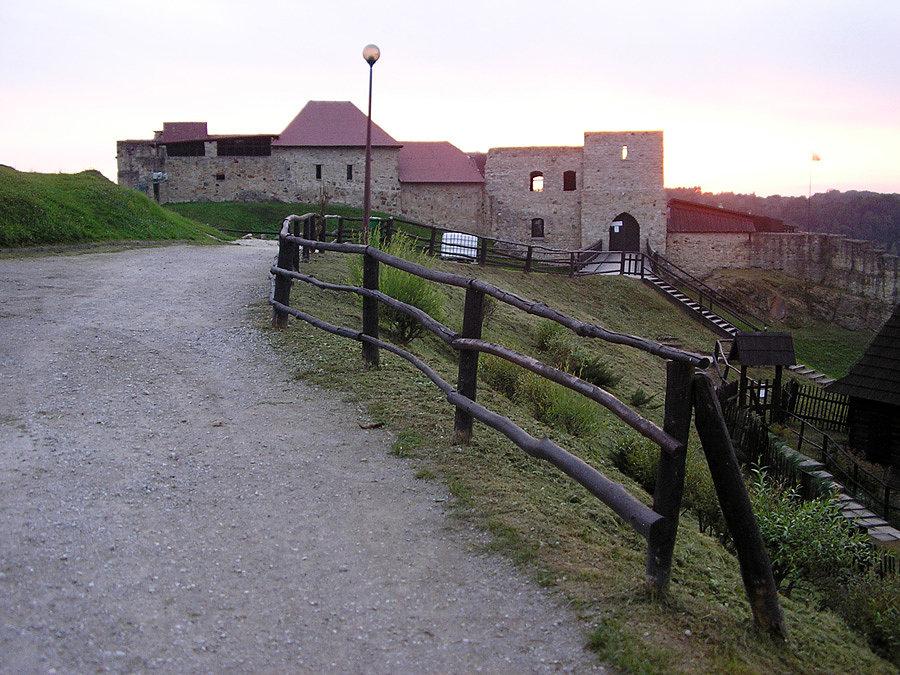 I zamek