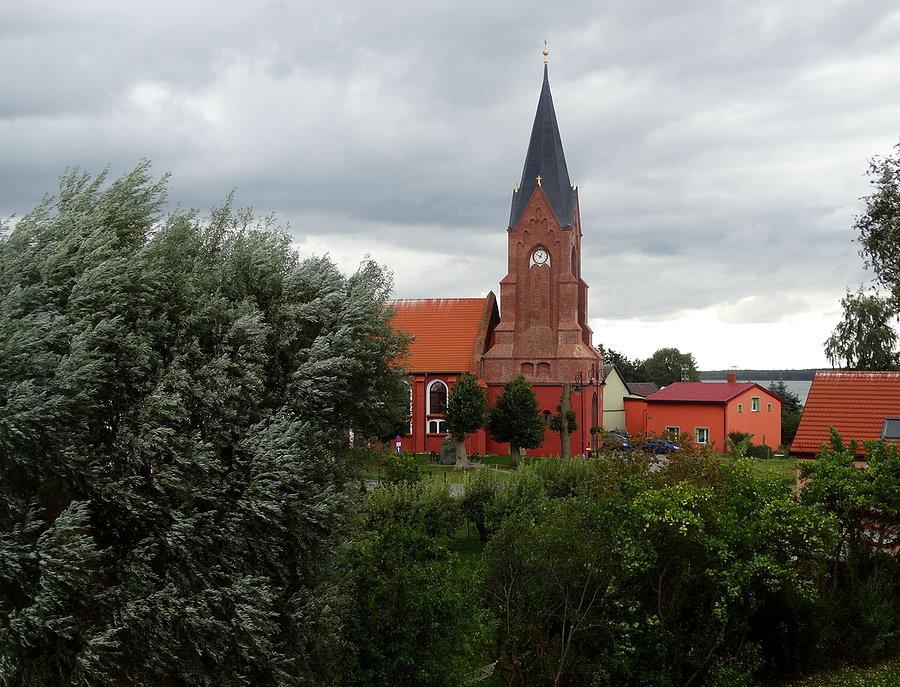 Nowe Warpno - kościół