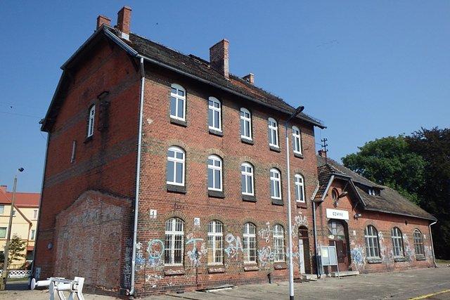 Budynek dworca kolejowego w Czarnym