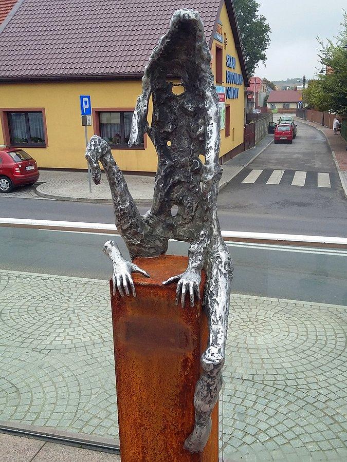 Rzeźby na rynku w Olsztynie II