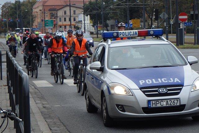 Jak zwykle w asyście policji