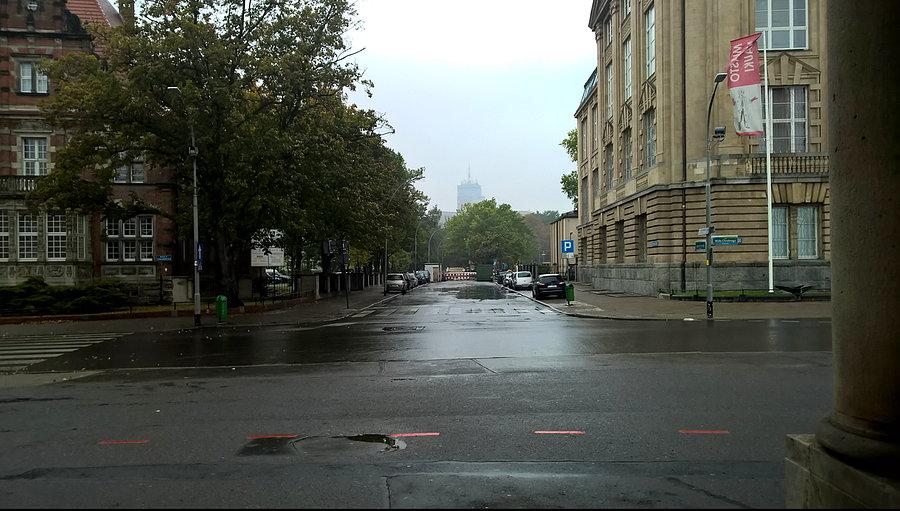 Niestety była mgła i mżyło. Z Wałów Chrobrego widok na Radisson