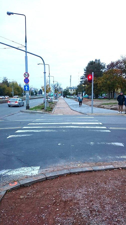 Robią ścieżkę z Górczewskiej do Dzwigowej - SUPER !!!!!
