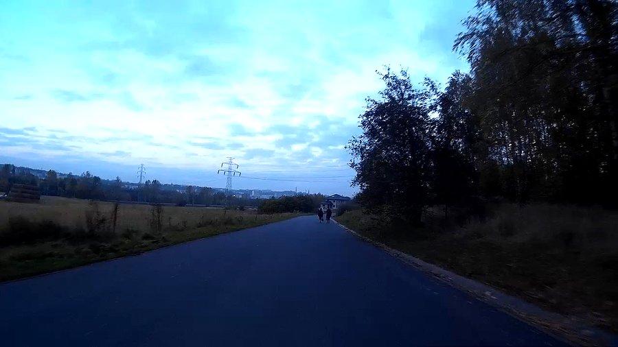Jeszcze kilkanaście minut i będzie ciemno