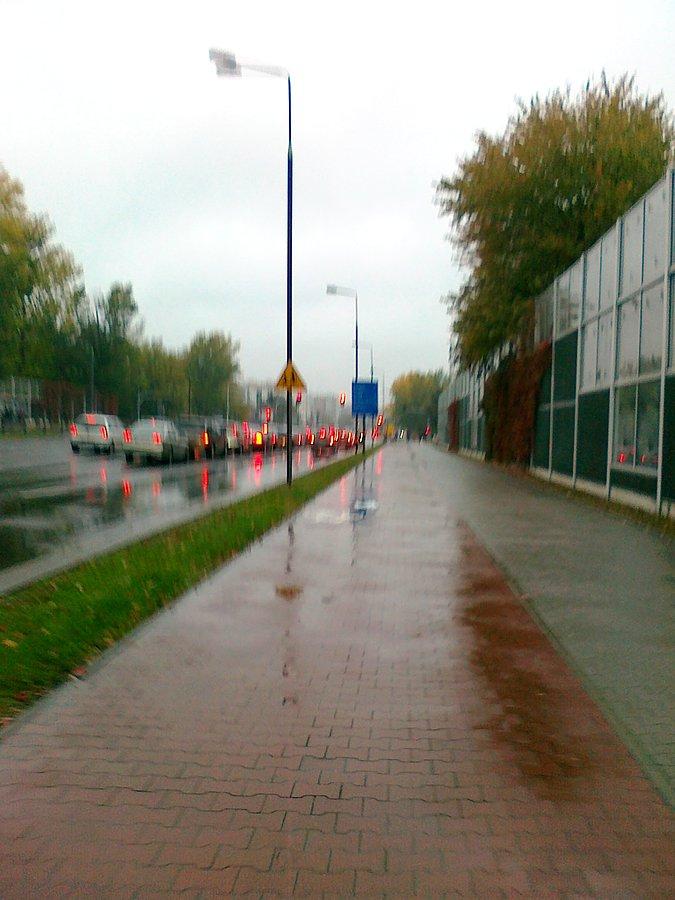 Ciągle pada