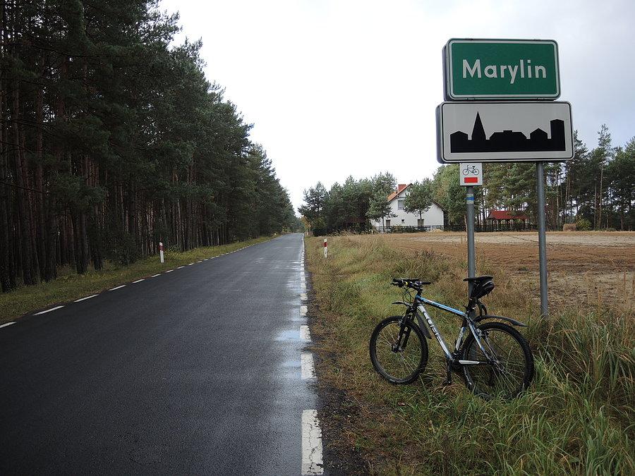 W Marylinie - kierunek jezioro Moczydło