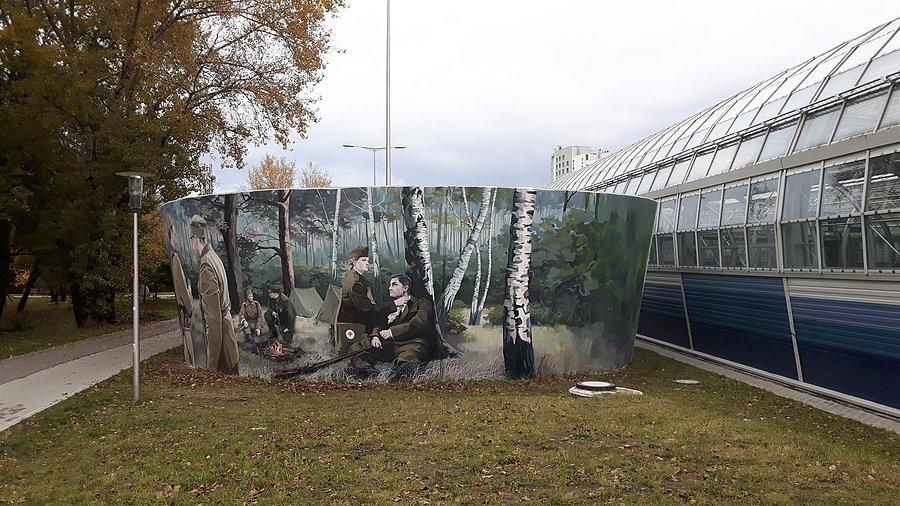 Mural - ranny w lesie