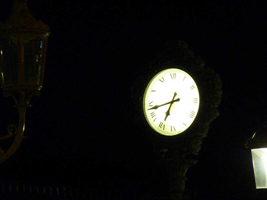 [...]Time waits for nobody[...] - Freddie M