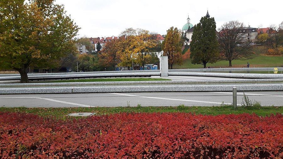 Trochę jesieni przy Parku Fontann (bez fontann)