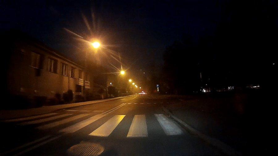 Jest jeszcze ciemno gdy ruszam do pracy