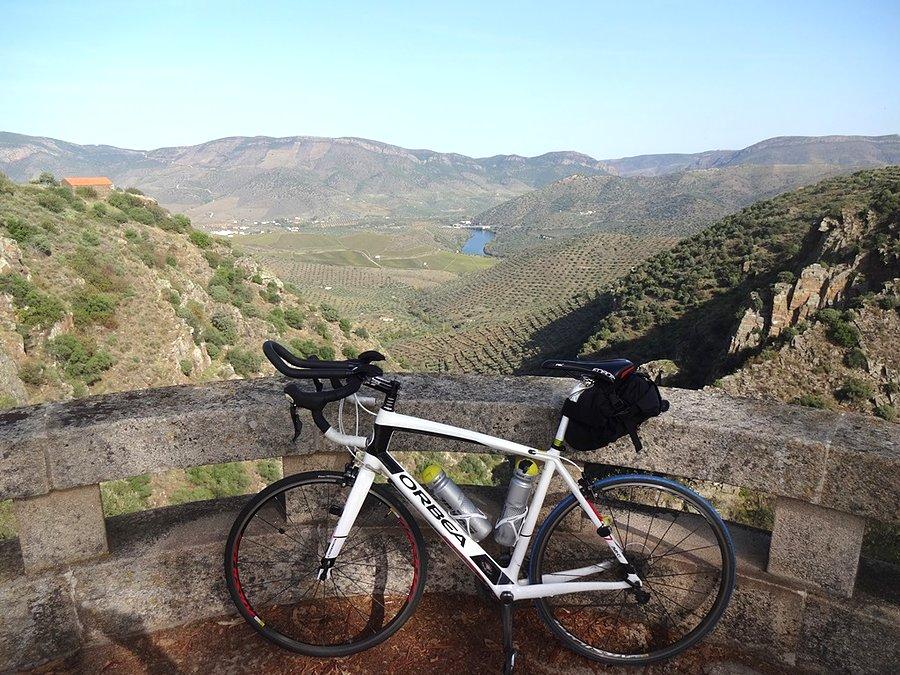Granica Portugalii i Hiszpanii / The Spanish and Portuguese Border