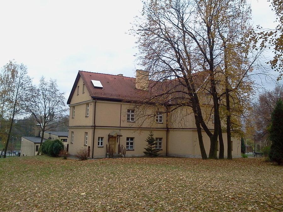 Bzie Zameckie dwór