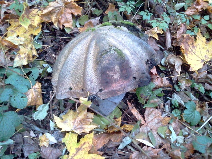 Stary kask górniczy