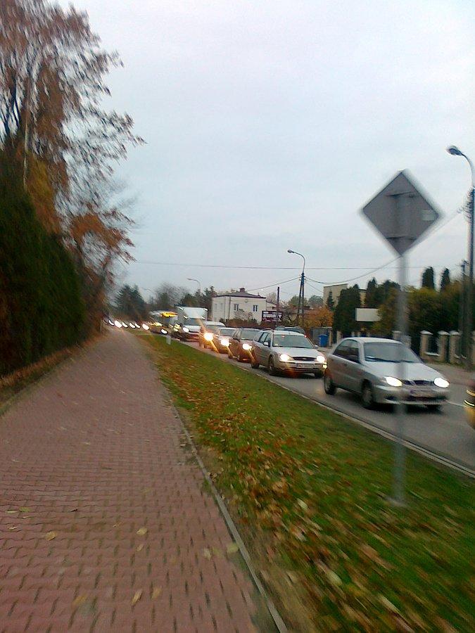 Przejazd popołudniowy, a korek na wjeździe do Warszawy