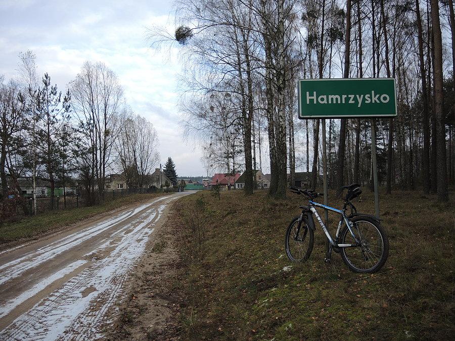 Wjazd do Hamrzyska od strony Białej