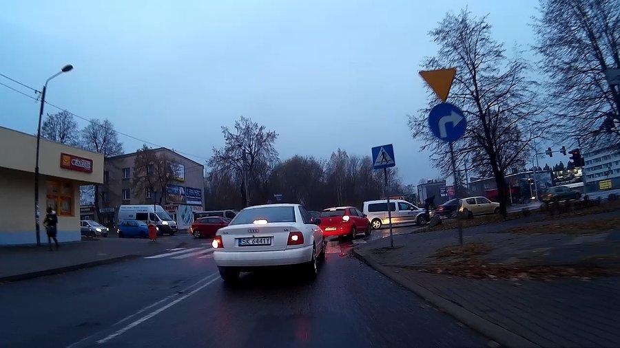 Korek wita mnie w Piotrowiach