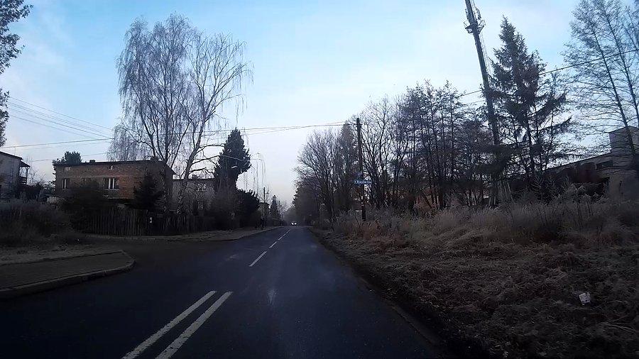 Miejscami drogi się lekko szklą
