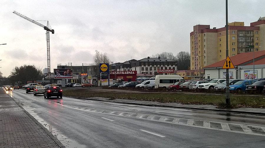 Ulica Witkiewicza w deszczowej aurze