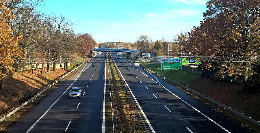 20 Listopada nad autostradą