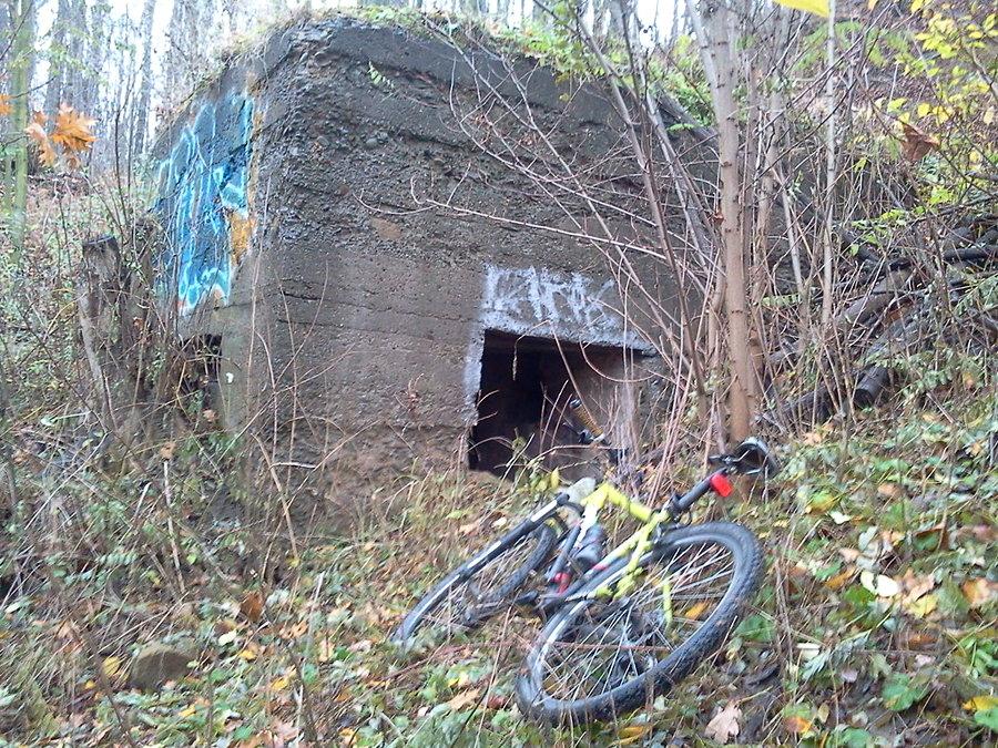 Schron w pobliżu