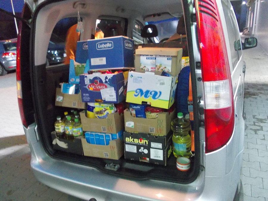 Ponóż Dzieciom Przetrwać Zimę
