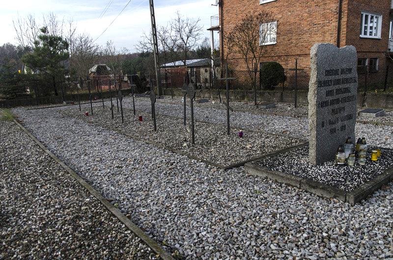 Trochę zaskakujący cmentarz z okresu I Wojny Światowej w Kleczówce