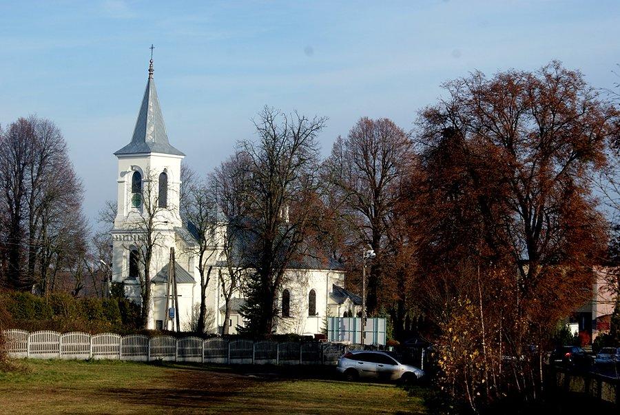 Czarnocin - kościół parafialny z 1880 - 91 r