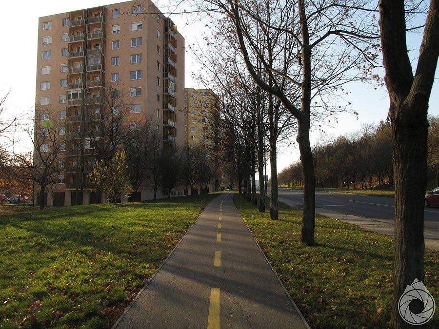 W końcu prawidłowa ścieżka rowerowa (Miskolc)