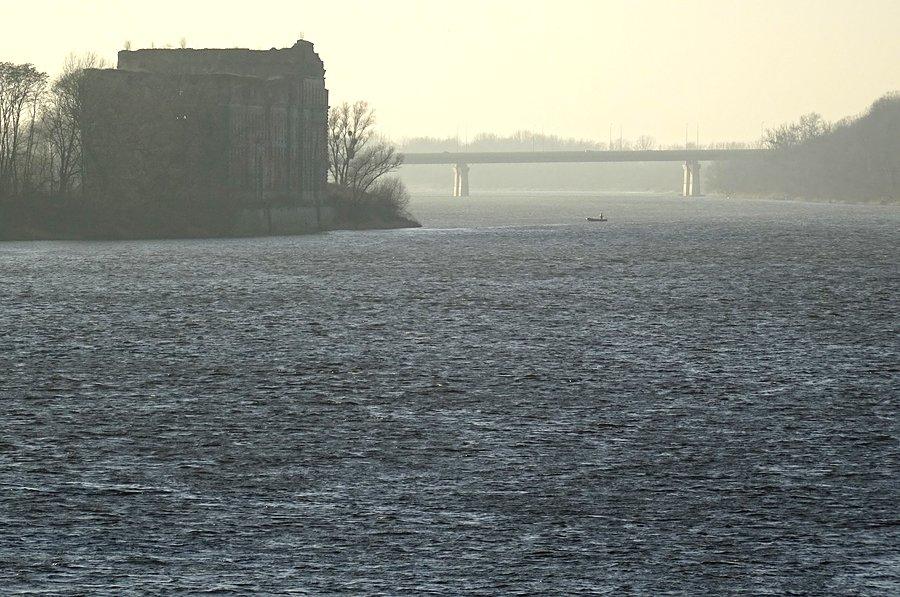 Spichlerz nad Narwią. Modlin