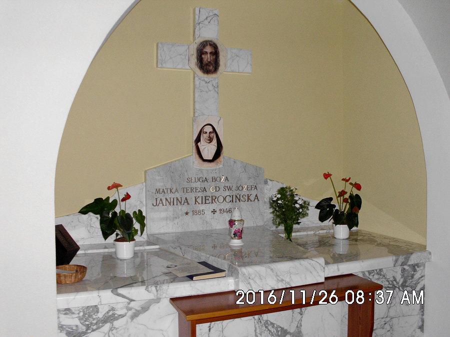 Sarkofag Sługi Bożej Matki Teresy Kierocińskiej