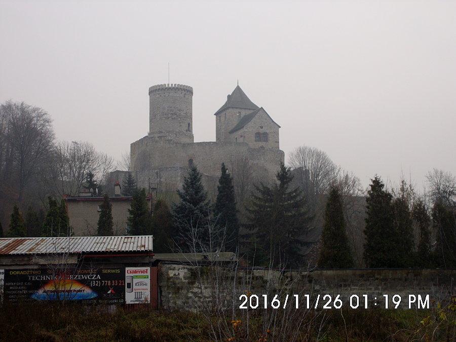 Zamek w Będzinie od strony Czarnej Przemszy