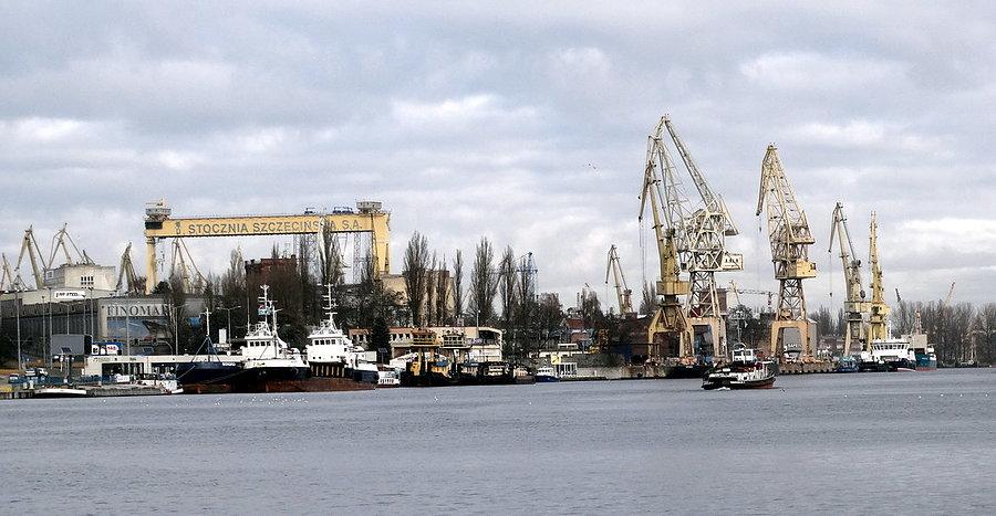 Urządzenia portowe na brzegach Odry