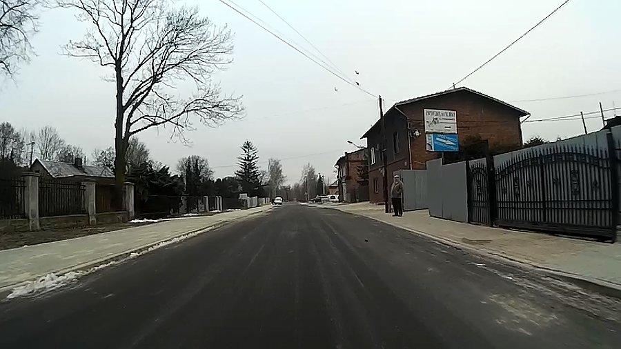 Poznańska zmieniła się nie do Poznania ;) remont zakończony... chyba że przypomną sobie np o kablach telekomunikacynych