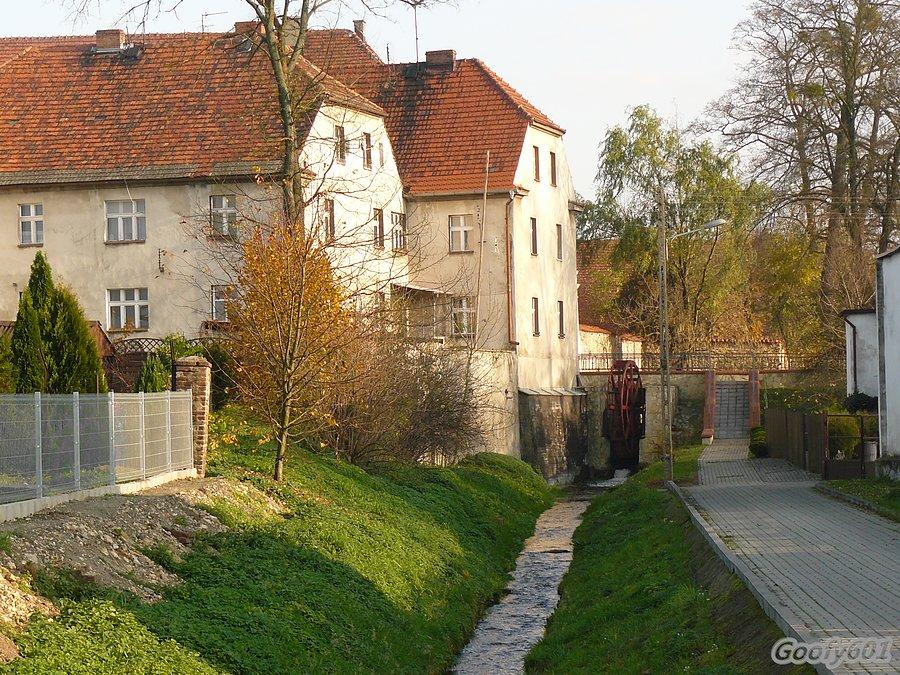 Pocysterski młyn, a razczej jego przebudowana adaptacja z lat 30-tych