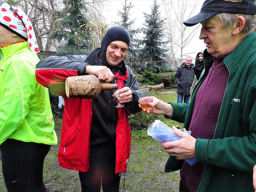 Grudniowe pączki w Nowym Stawie i ognisko w Lisewie