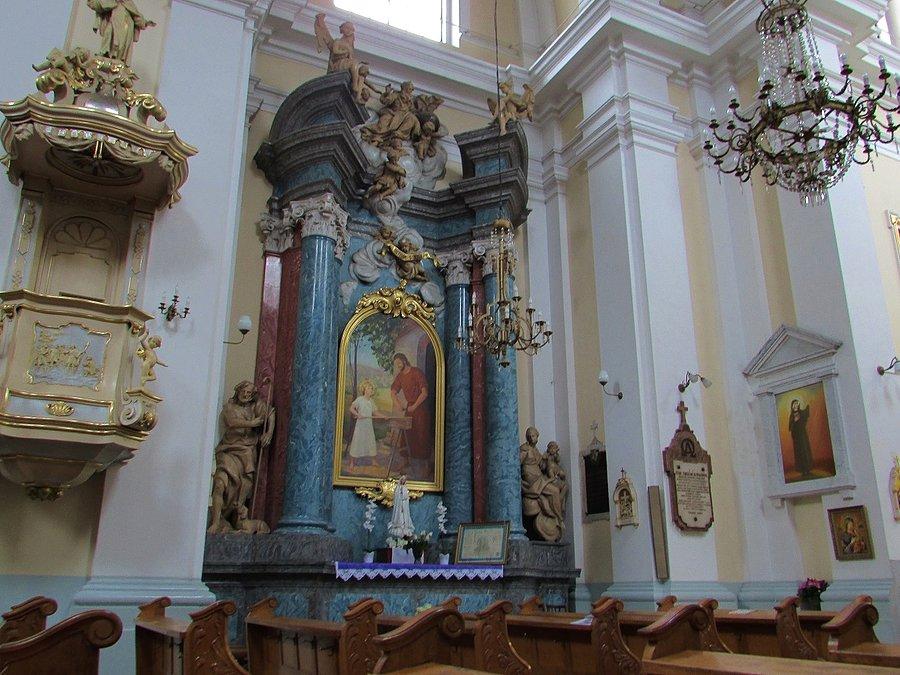 Kościół na Lesznie - ołtarz boczny św. Józefa