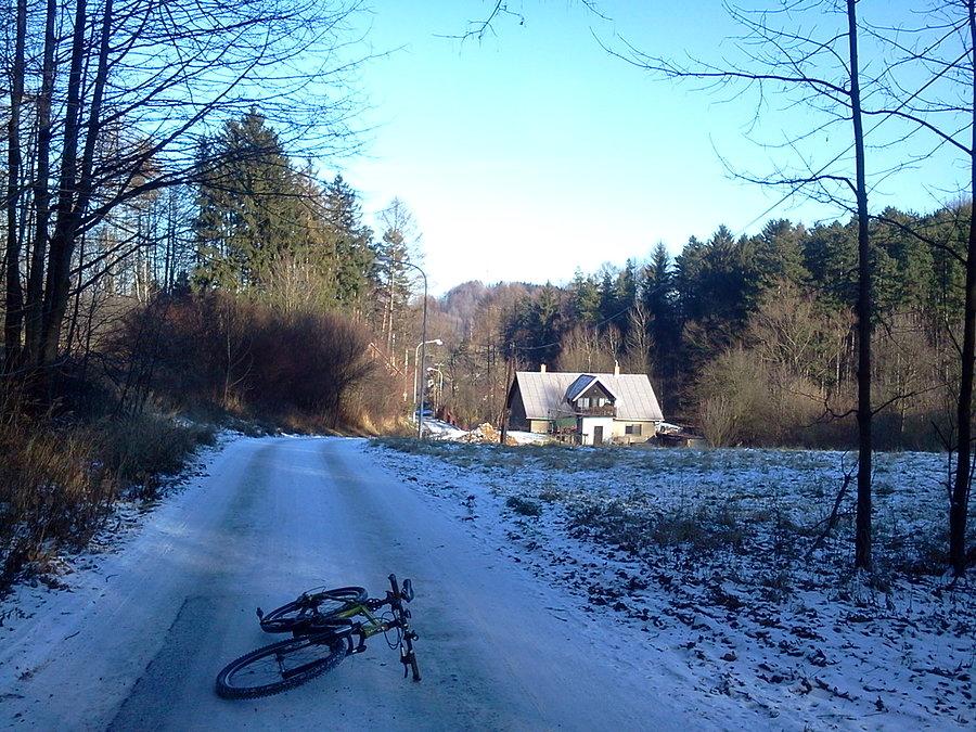 Miejscami biało na drogach