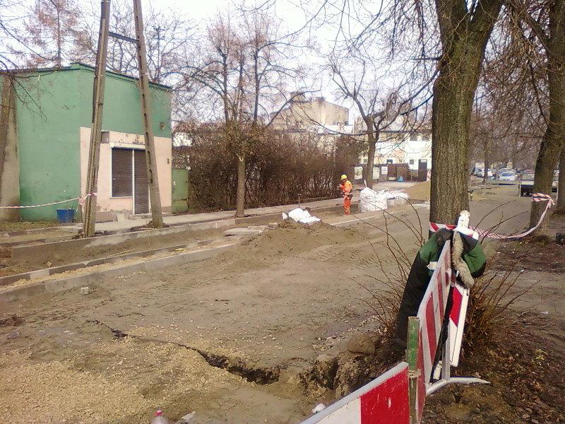Budowa odgięcia DDR wzdłuż Rzgowskiej