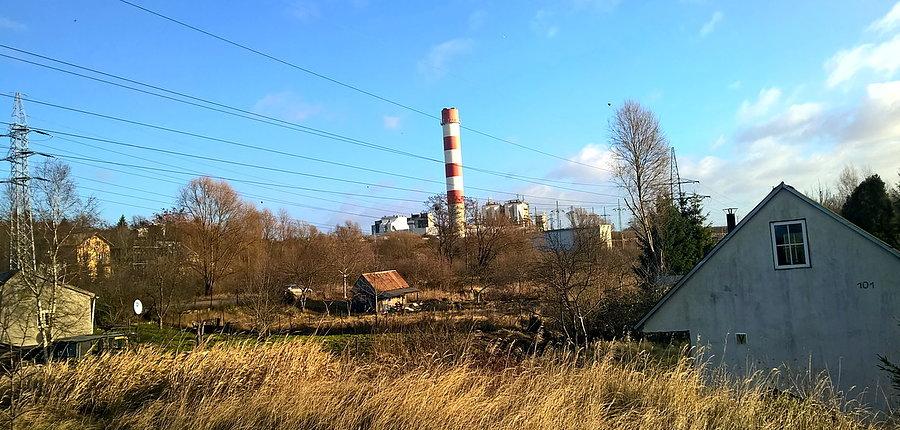 W oddali obiekty szczecińskiej elektrowni